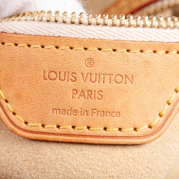 Authentic Lous Vuitton Damer Azur Canvas Hampstead MM Shoulder Bag - Picture 13 of 15